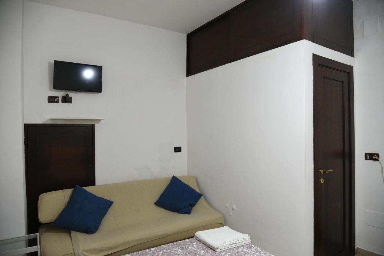 Corte Trecantaia 11 Holiday Hotel Bari Exterior photo